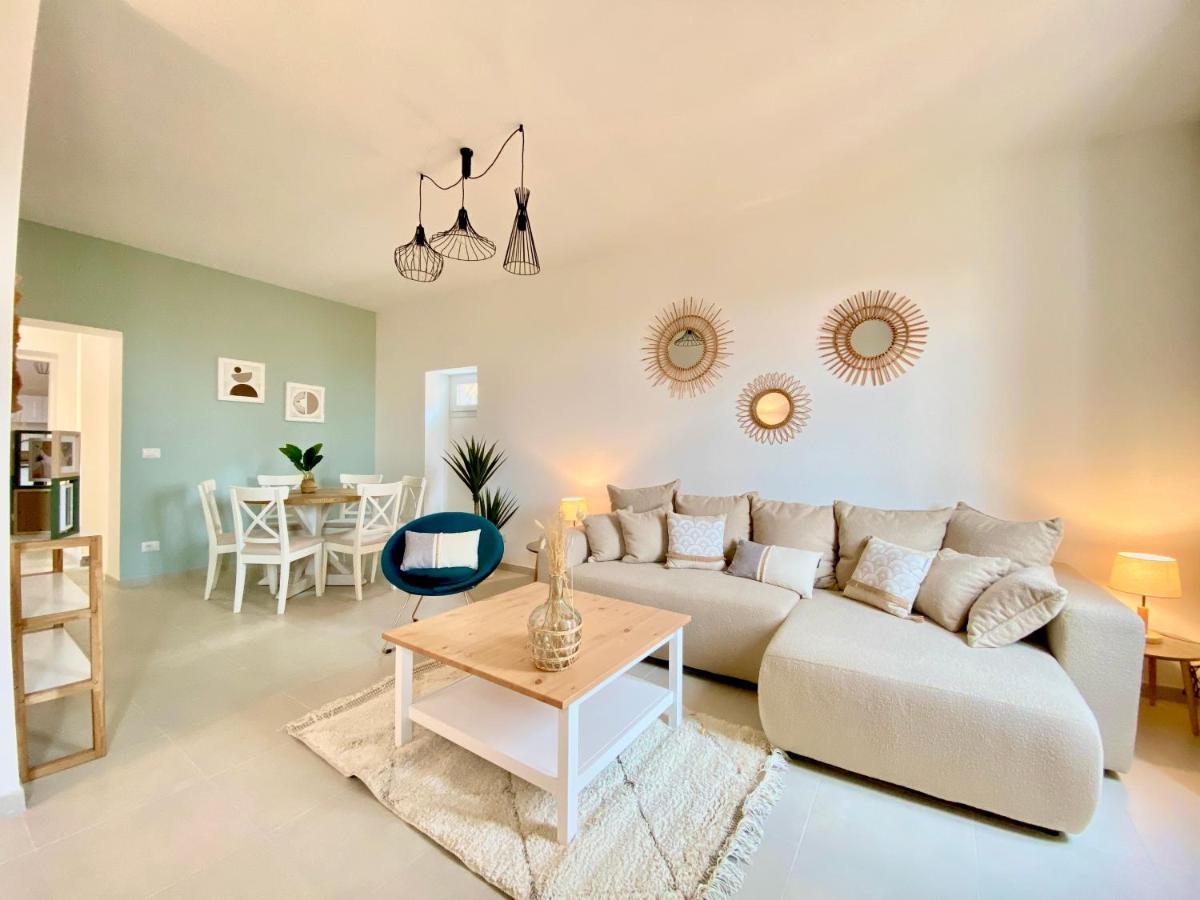 Montee Fleurie Apartment Menton Bagian luar foto