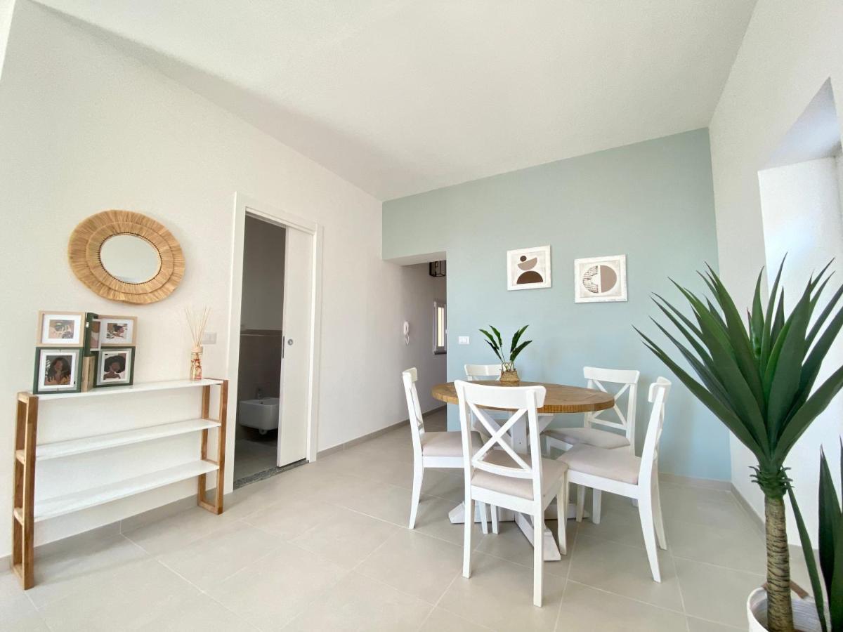 Montee Fleurie Apartment Menton Bagian luar foto