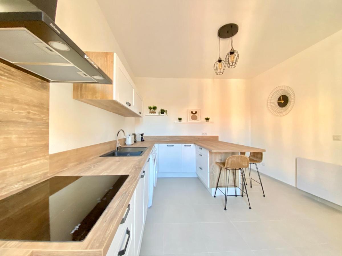 Montee Fleurie Apartment Menton Bagian luar foto